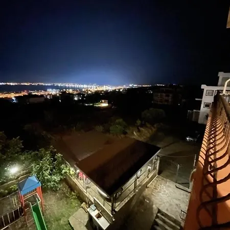 Инцараки 5 Номер 9 Свети Влас * ネセバル